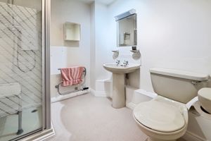 EN-SUITE- click for photo gallery